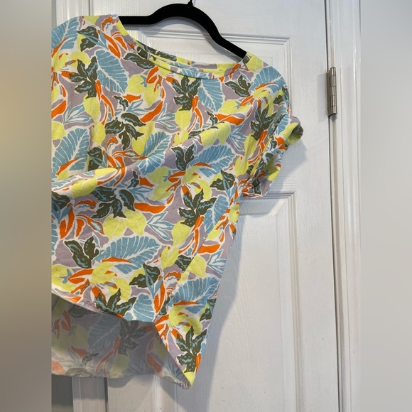 L.L. Bean Signature Size M Rangeley Cotton Tee Scoop Neck Lemon Floral Tee Shirt - Picture 4 of 10